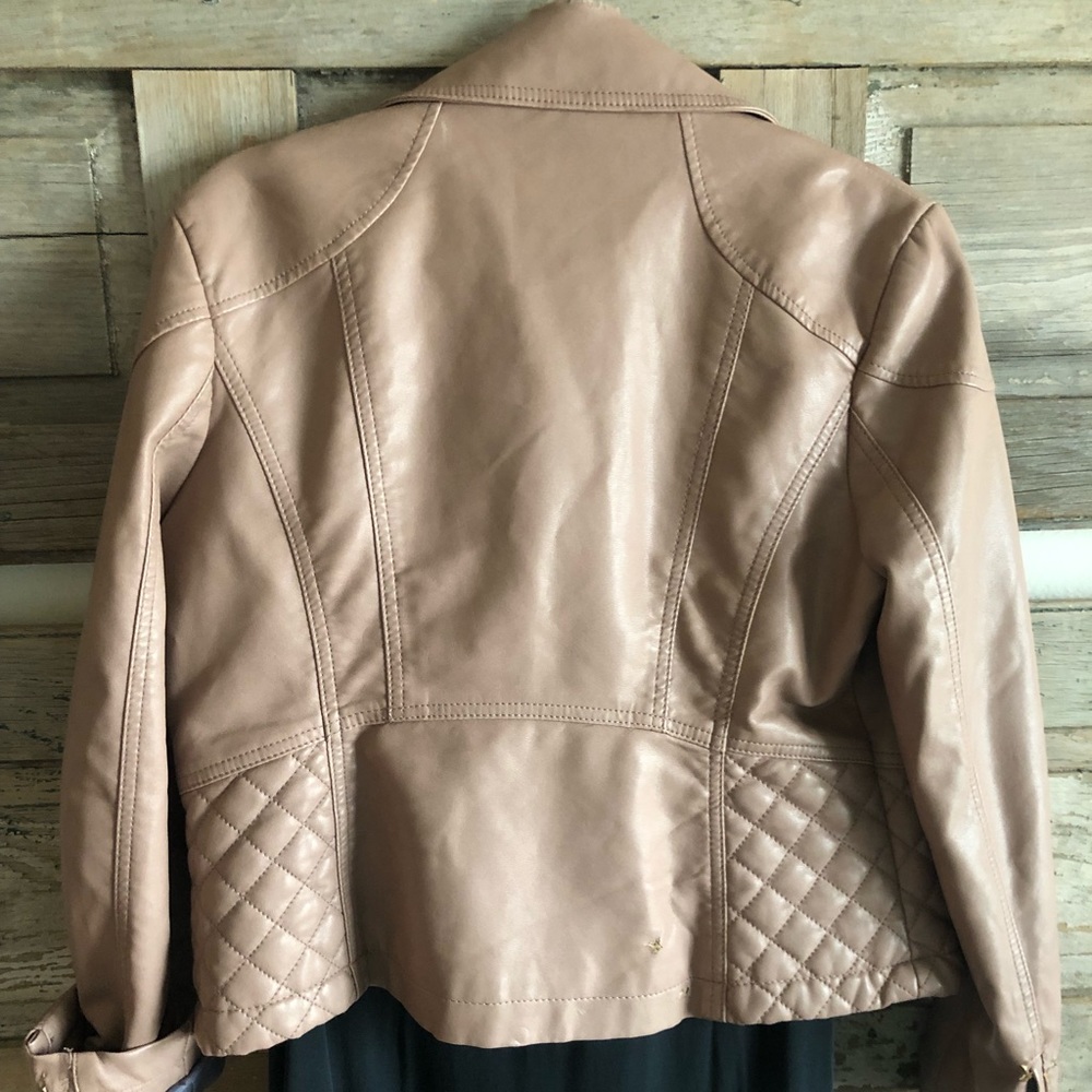 Distressed Jacket - Picture 3 of 8